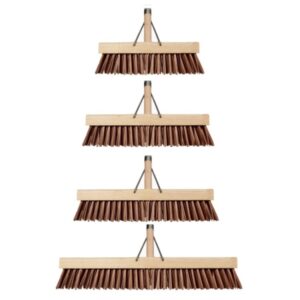 YARD BROOMS 380MM STIFF BROWN PVC PLATFORM BROOM