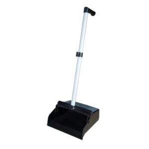 DUSTPAN WITH LONG HANDLE