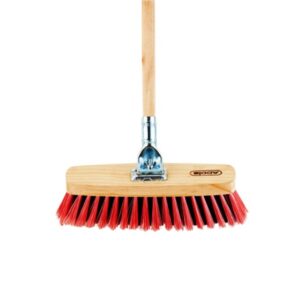 SOFT FLAGGED HOUSEHOLD BROOM - WOODEN HEAD